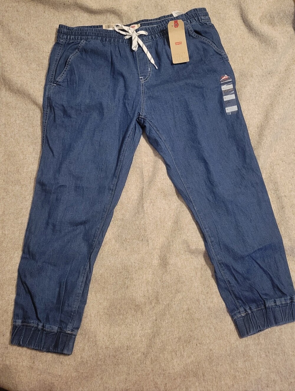 Levi's Women's Dark Blue JETSET taper Jogger Size XL